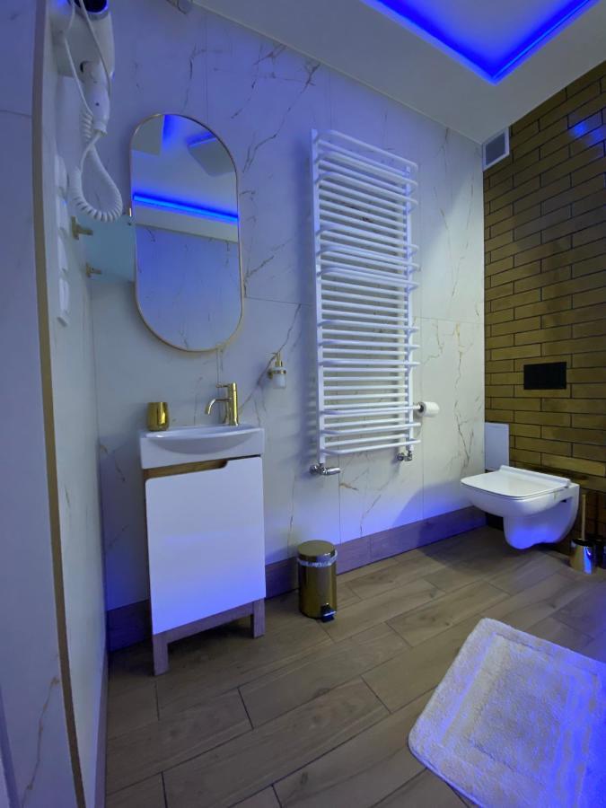 Apartament "Love" Centrum Z Duza Wanna Dla Dwojga Gniezno Exteriör bild