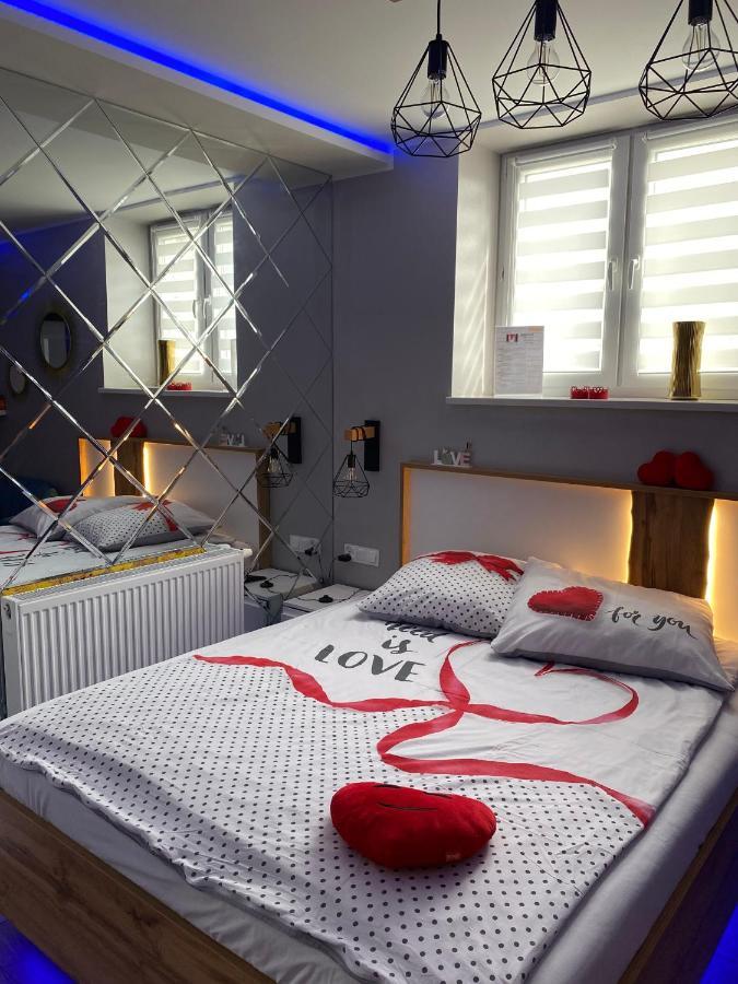 Apartament "Love" Centrum Z Duza Wanna Dla Dwojga Gniezno Exteriör bild